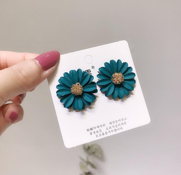 Daisy Flowers Stud Earrings