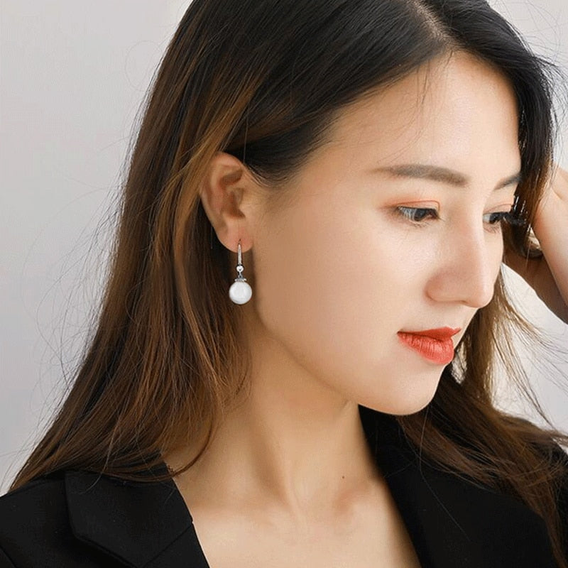 Elegant Round Pearl Dangle Earrings